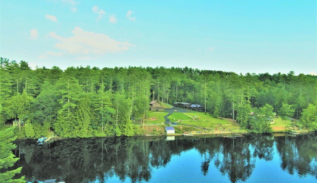 Waterfront cottages near lake george and saratoga springs