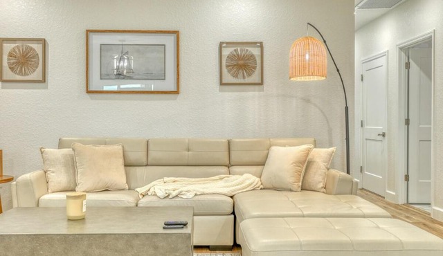 Waterfront Family Vacation , Near Ocean and Mineral Springs, 7 sleeps