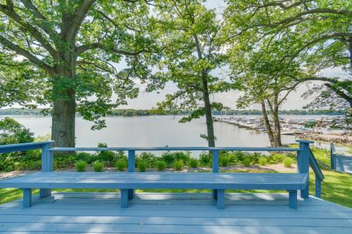 Waterfront Getaway on Sodus Bay: Prime Location!