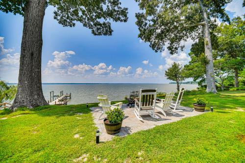 Waterfront Gloucester Cottage w/Private Boat Dock in Gloucester