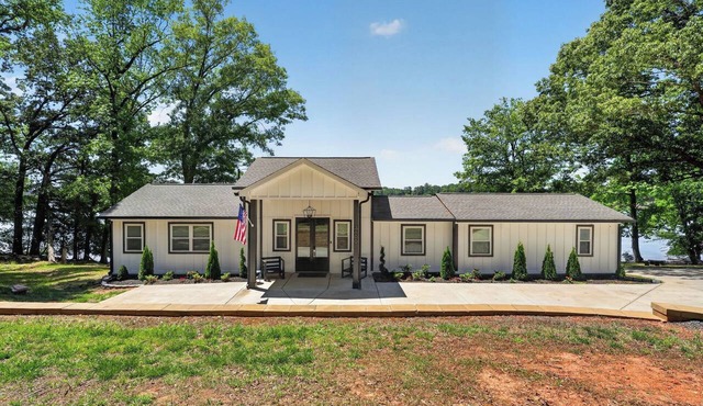Waterfront + Sunset + Dock Views and Lake Wylie