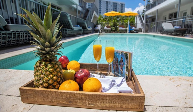 Waterside Hotel and Suites