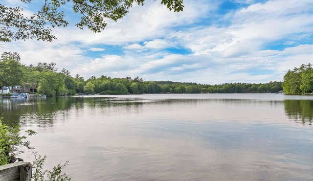 Welcome to Your Dream Lakefront Getaway on Halfmoon Lake!