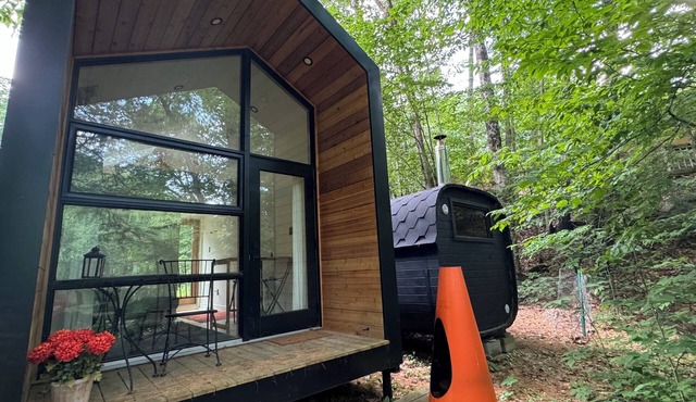 Wellness Getaway with a Personal Sauna, and Private River Beach!