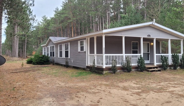 White Pine 4 BR 2 BA home 1 mile to Crystal Mtn Resort