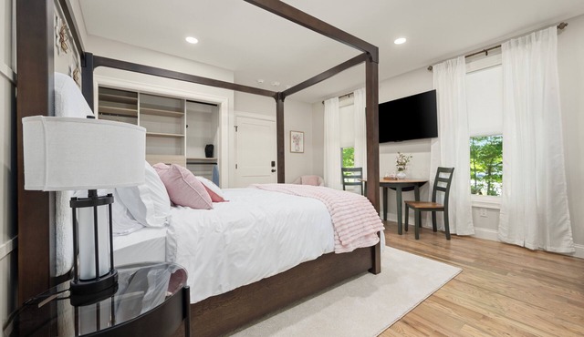 Wild Rose Suite