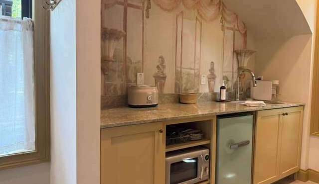 Witch Hazel - Upscale 2 Bedroom Villa at Petite Acres