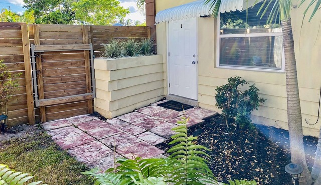 Your Cozy 1-bedroom🏡Home away from Home near FLL✈️Beaches🏝NightLife💃🕺