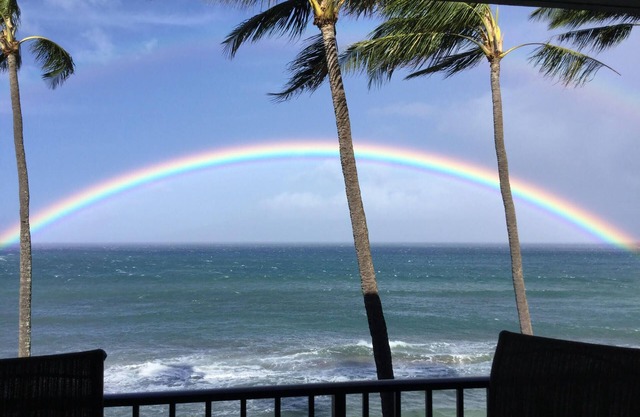 Spectacular OCEANFRONT! 2BR/2BA Papakea L-305 with A/C. No resort fee.