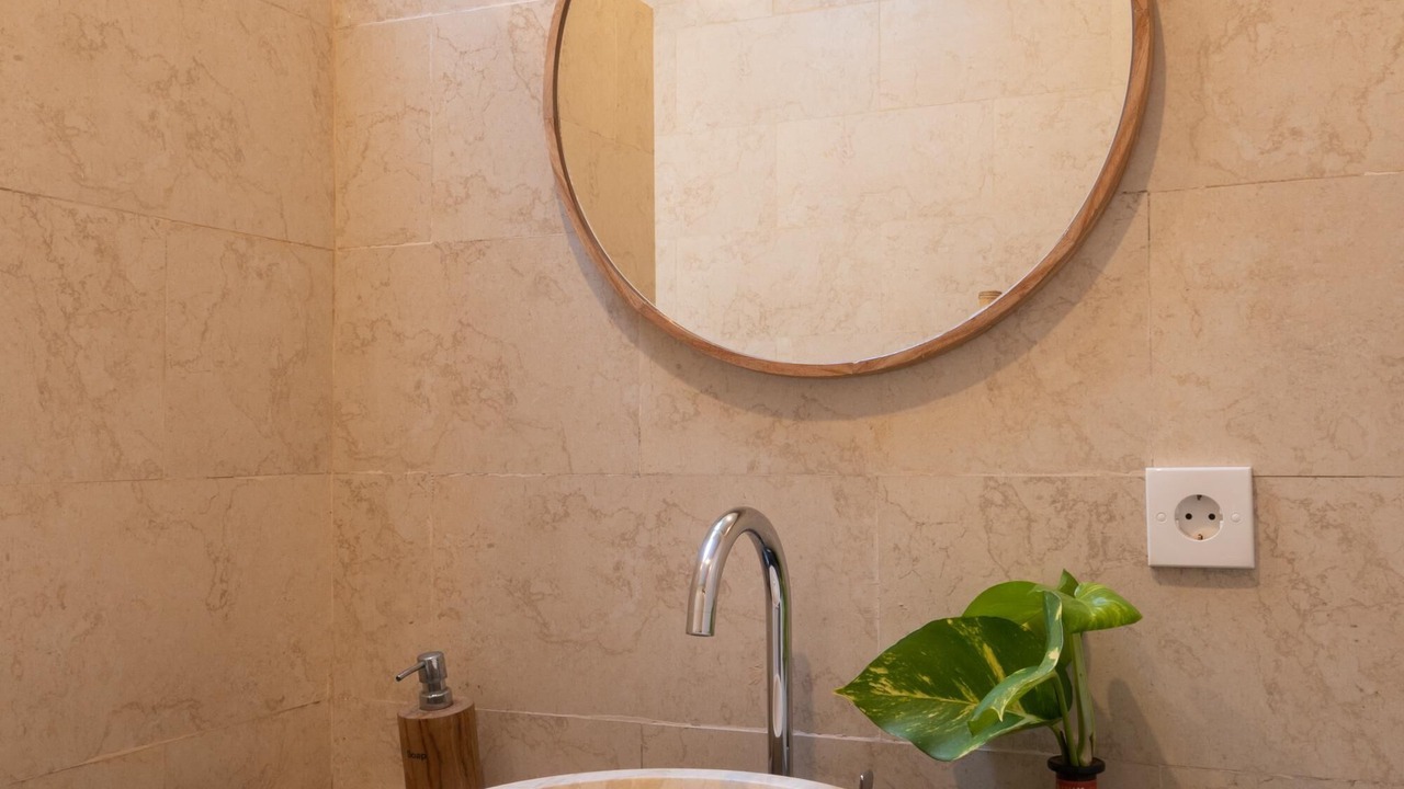 Photo of Bathroom in Kedewatan