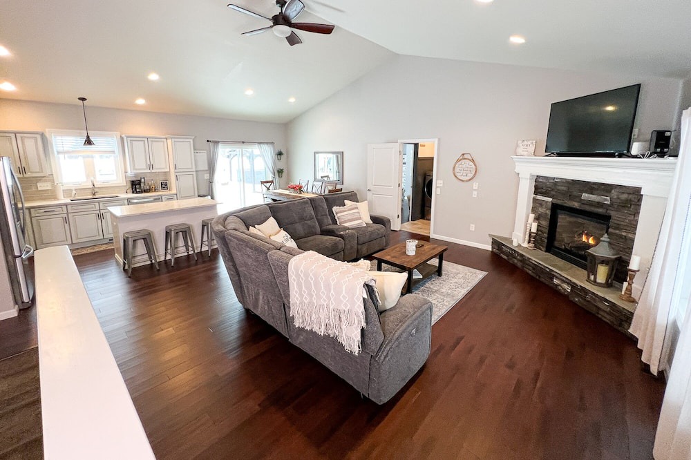 Photo of Livingroom in West Glens Falls