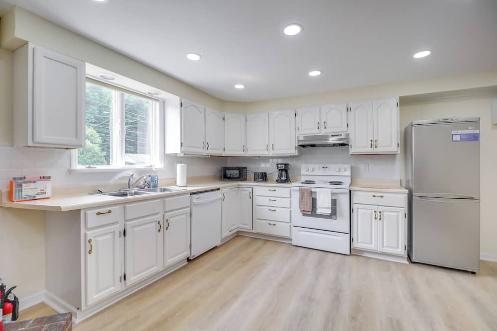 Photo of Kitchen in Port Henry
