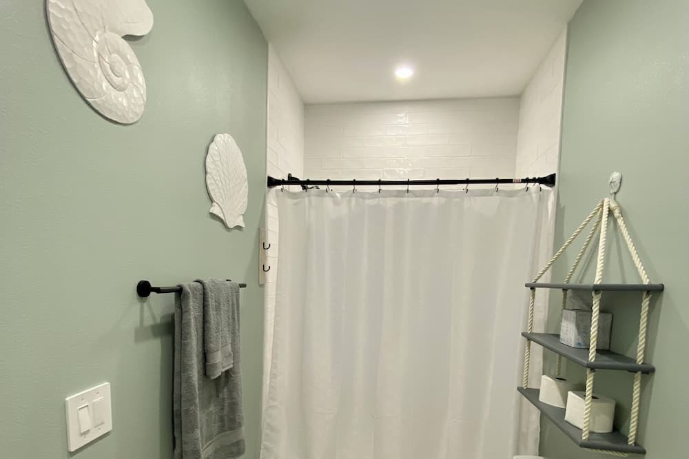 Photo of Bathroom in Port Bolivar