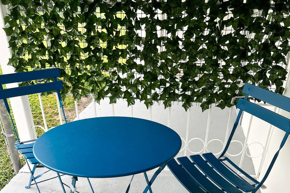 Photo of Patio Balcony in Miami Gardens