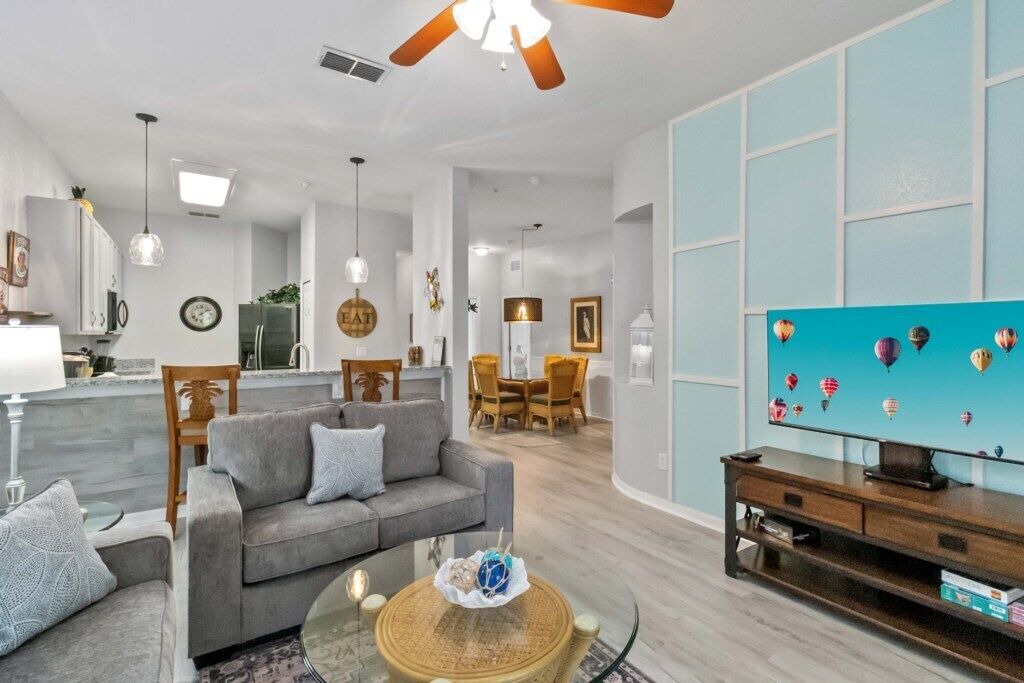 Photo of Bedroom in Bahama Bay