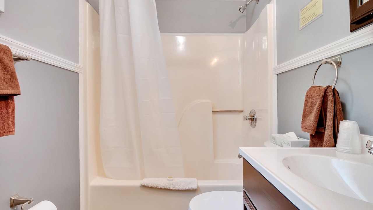 Photo of Bathroom in Cooperstown