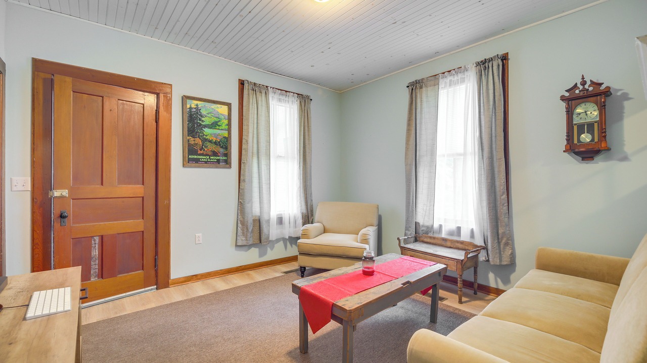Photo of Livingroom in Port Henry