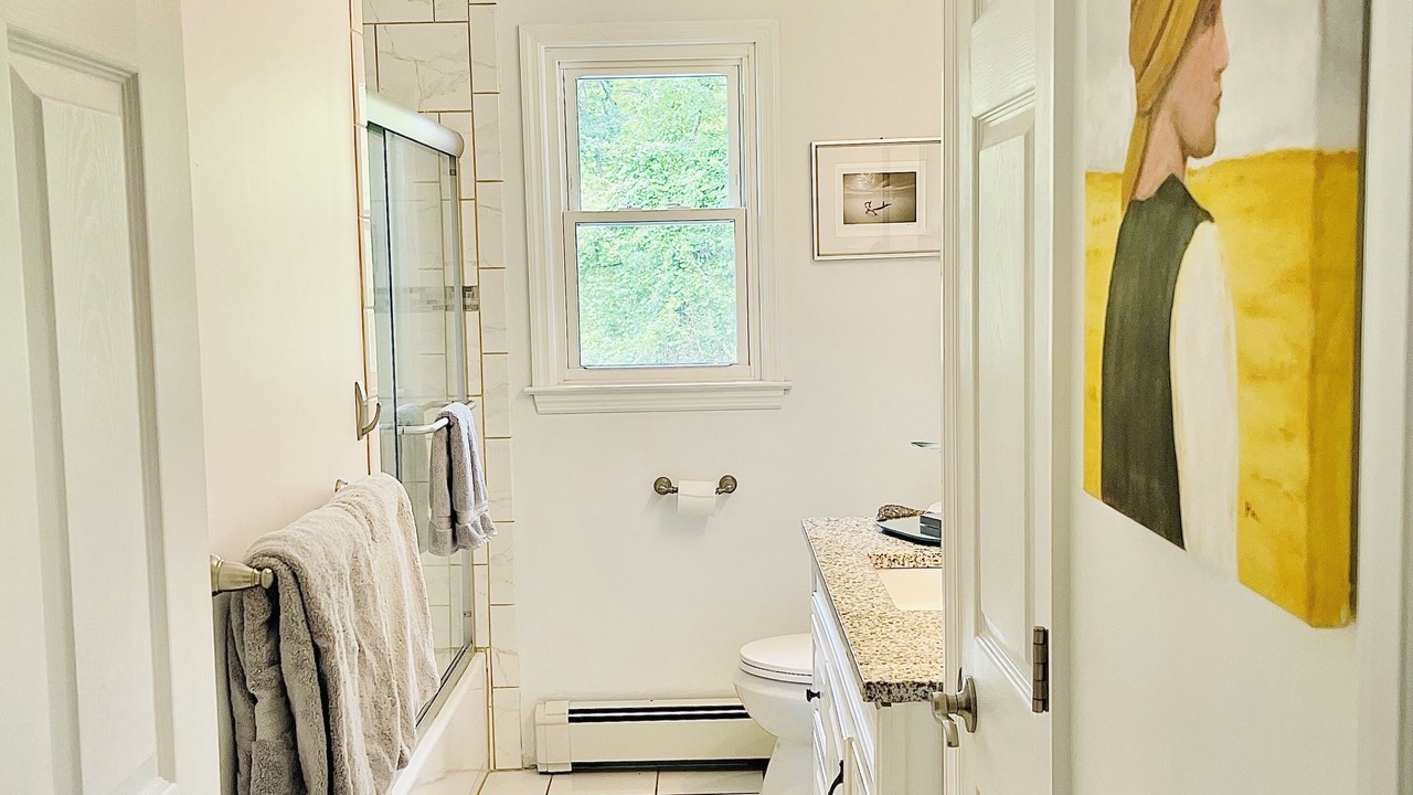 Photo of Bathroom in Beacon