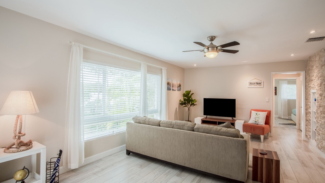 Photo of Livingroom in East Fort Lauderdale