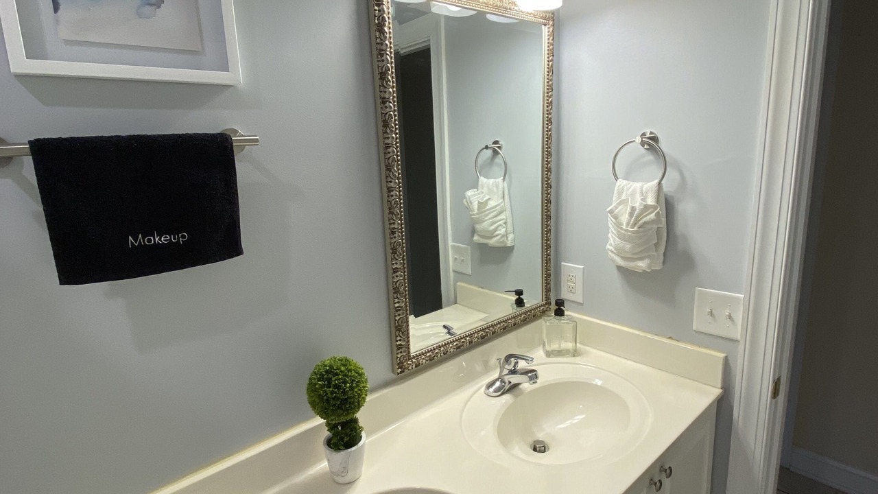 Photo of Bathroom in Garden City