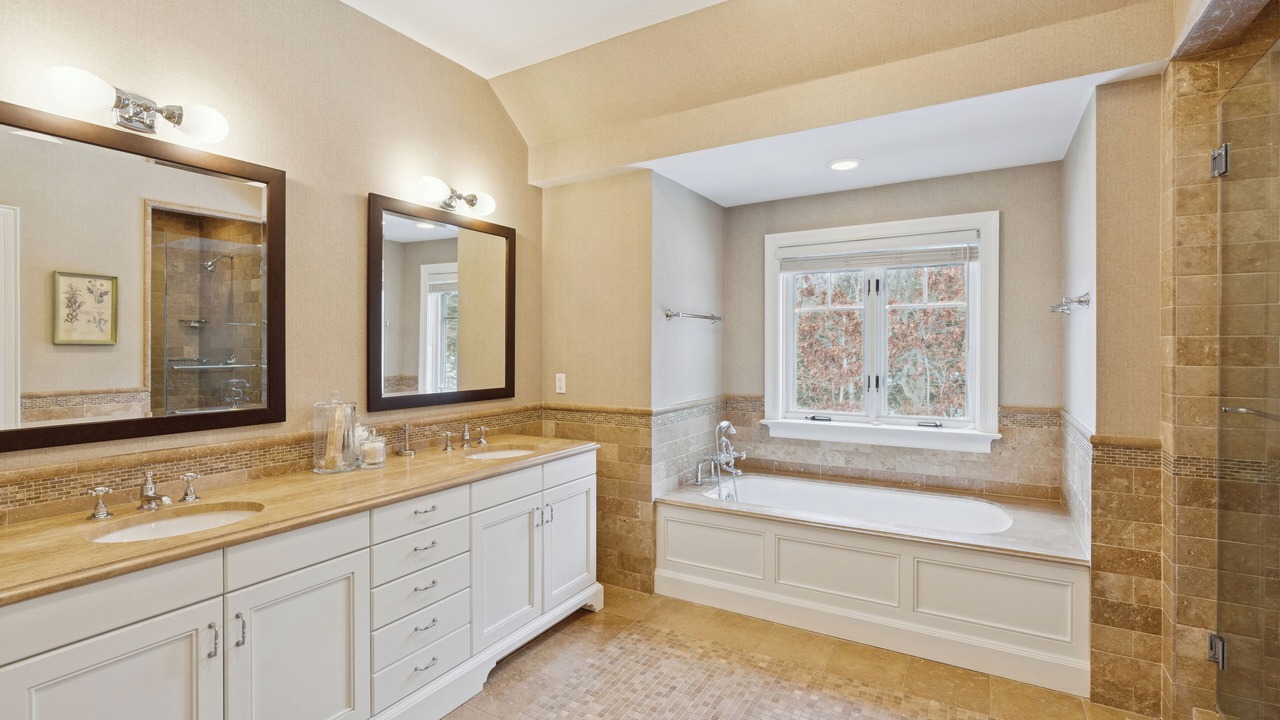 Photo of Bathroom in Water Mill