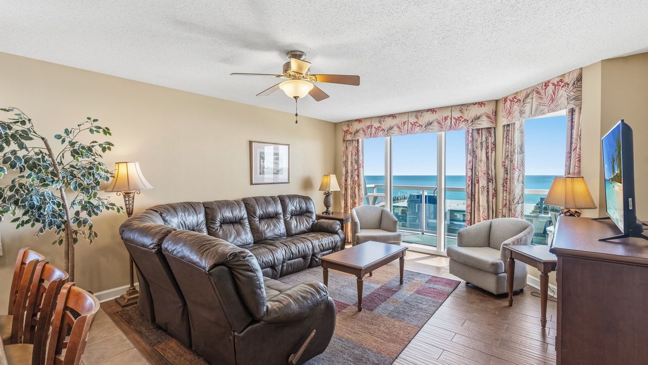 Photo of Livingroom in Crescent Beach