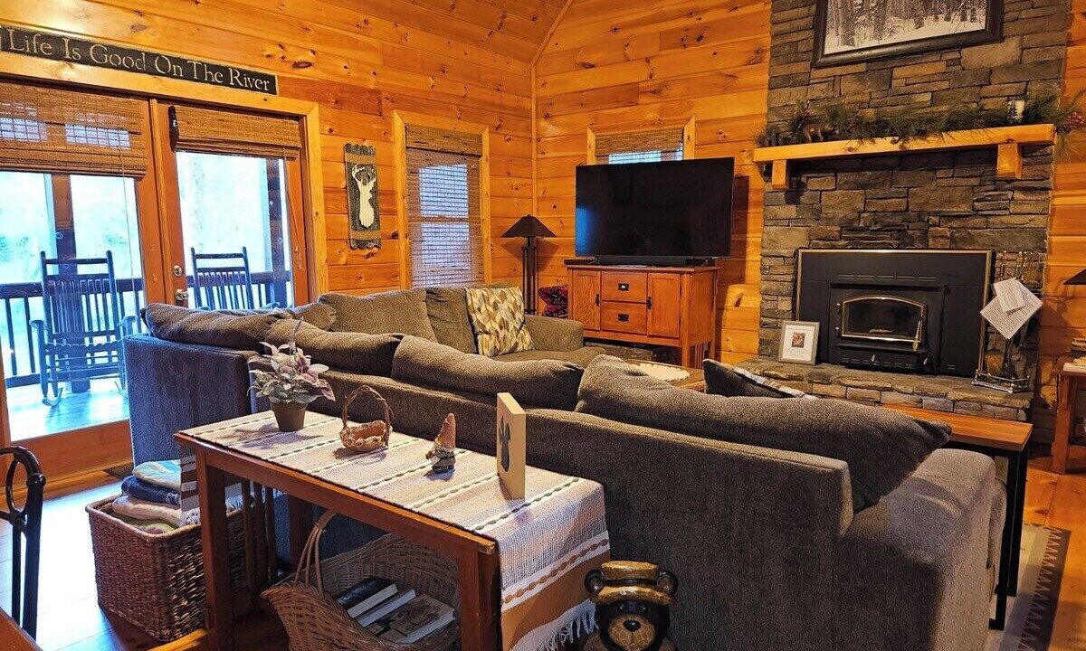 Photo of Bedroom in Ellijay
