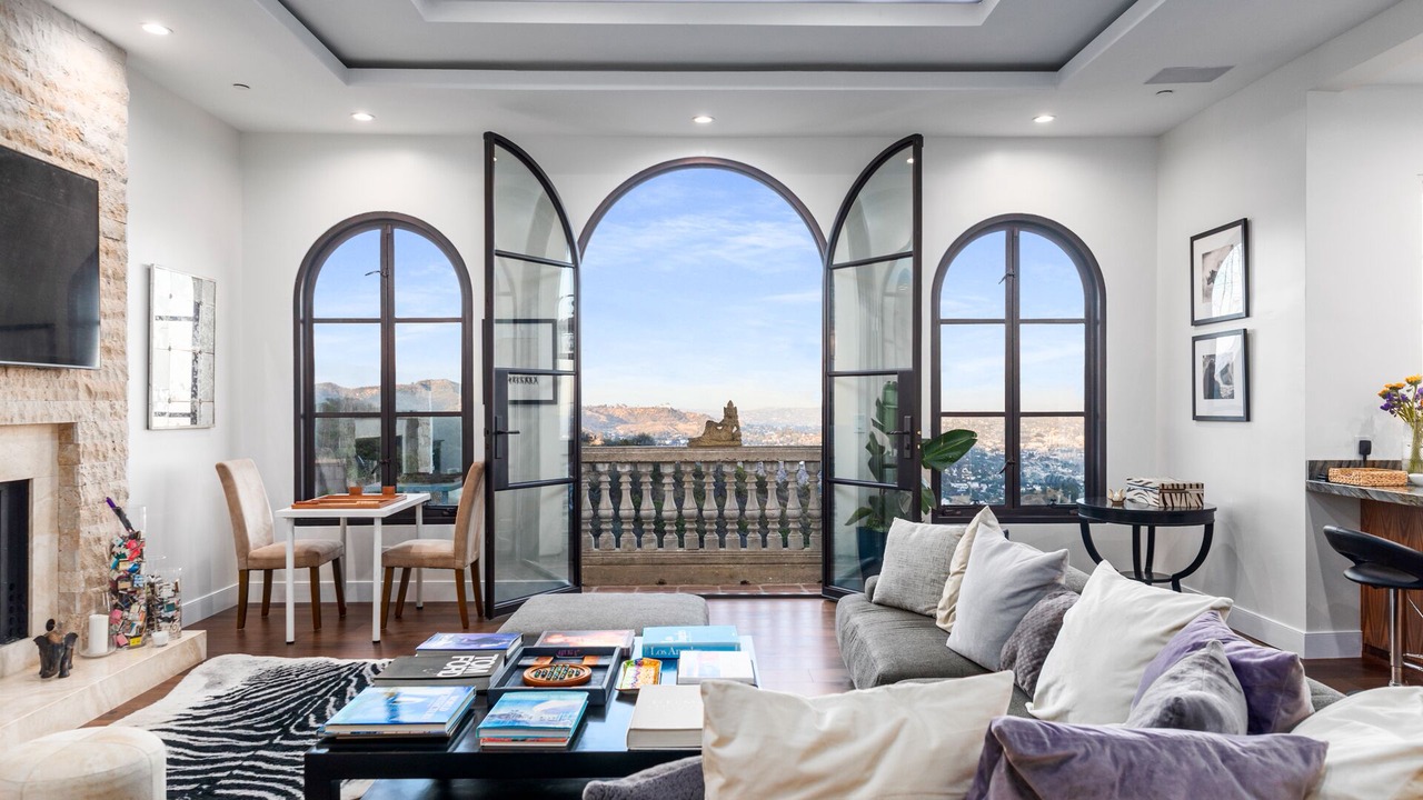Photo of Livingroom in Hollywood Hills