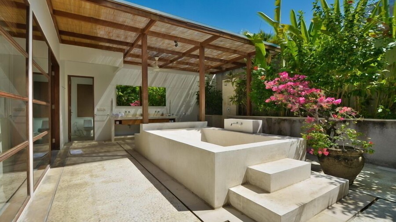 Photo of Others in Laksmana