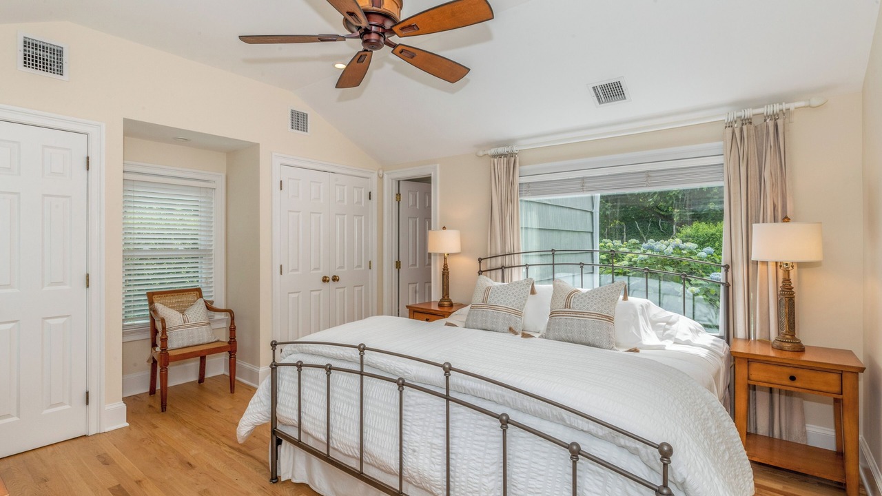 Photo of Bedroom in Village of Southampton