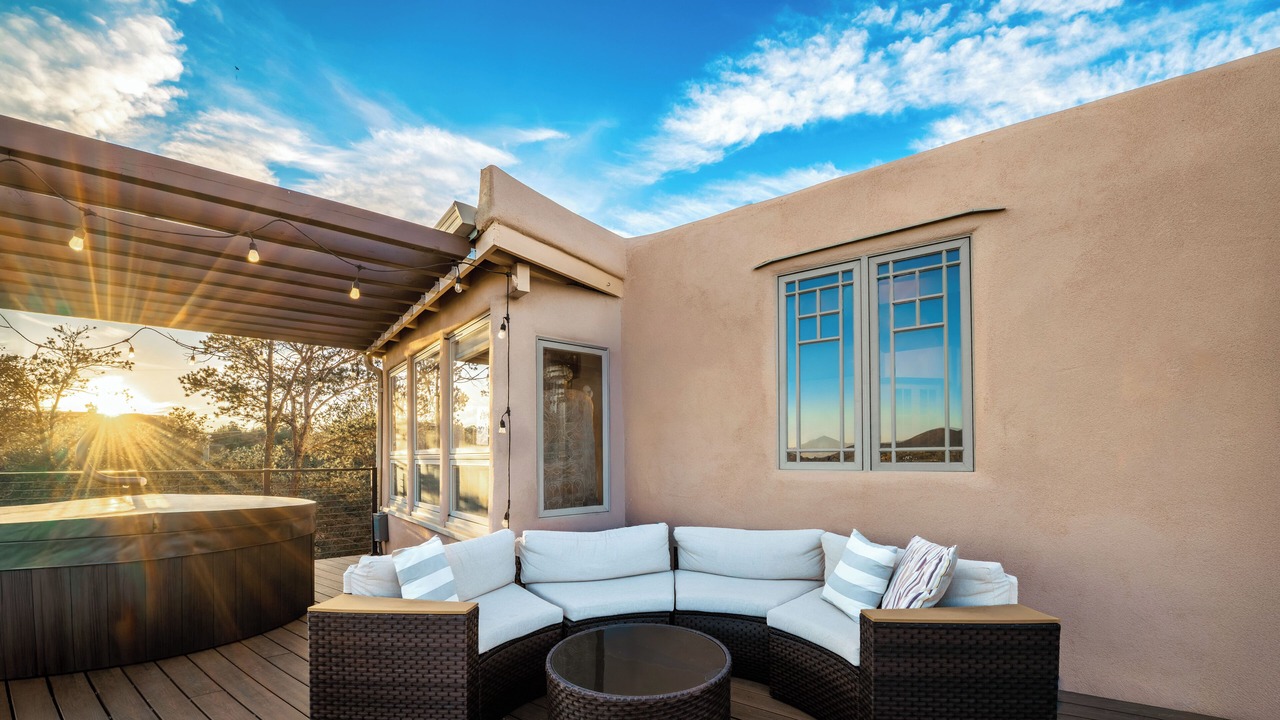 Photo of Patio Balcony in Northeast Santa Fe