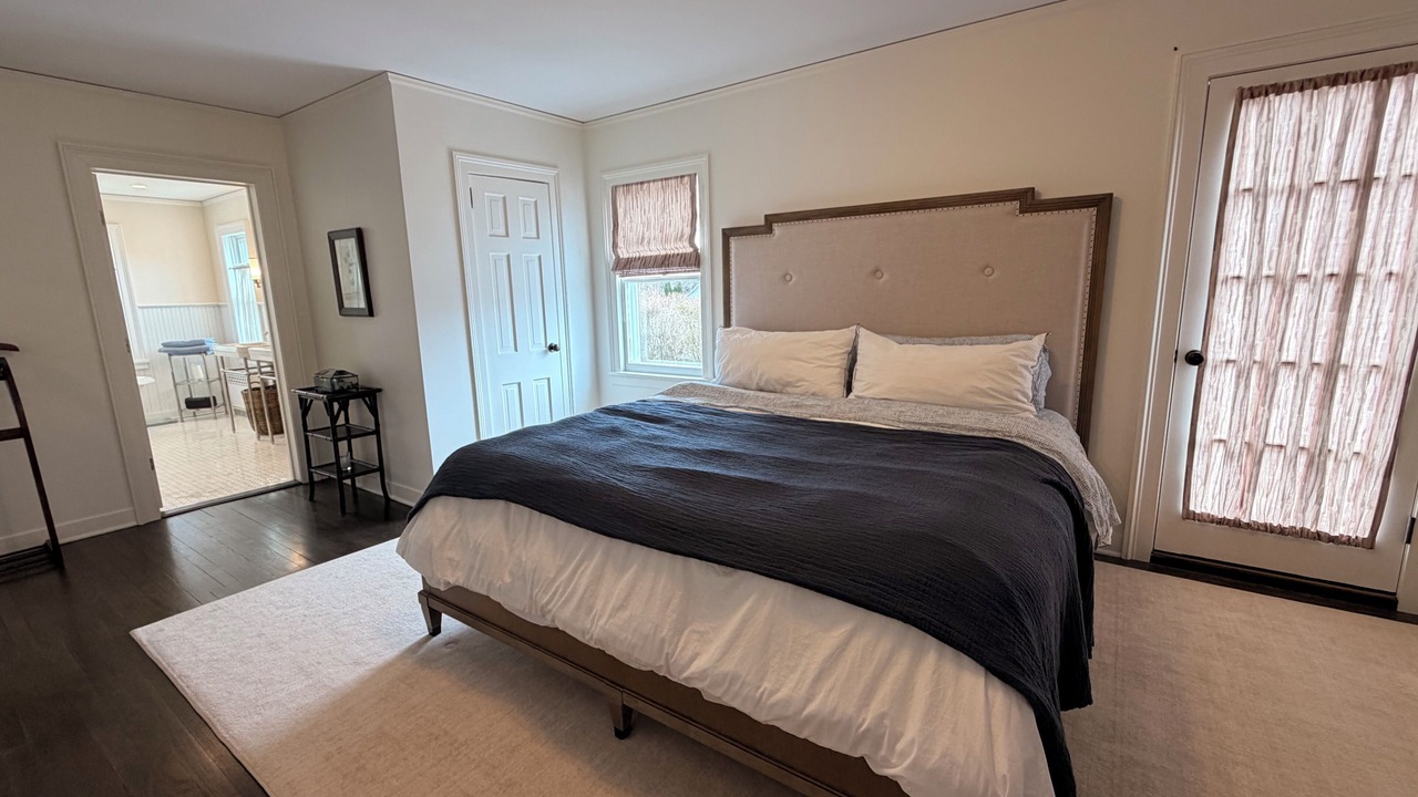 Photo of Bedroom in Village of Southampton