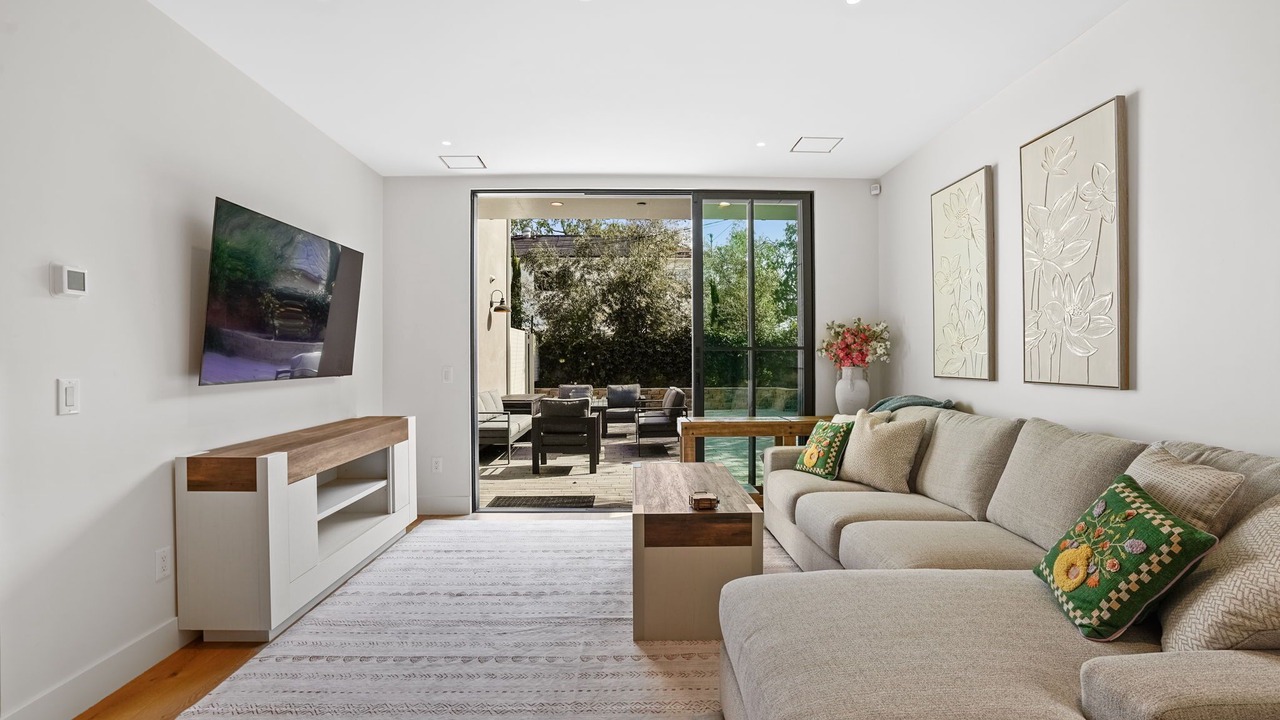 Photo of Livingroom in Mar Vista