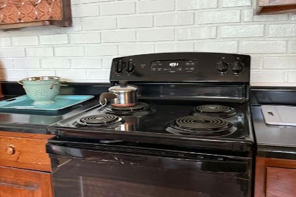 Photo of Kitchen in Drewsville