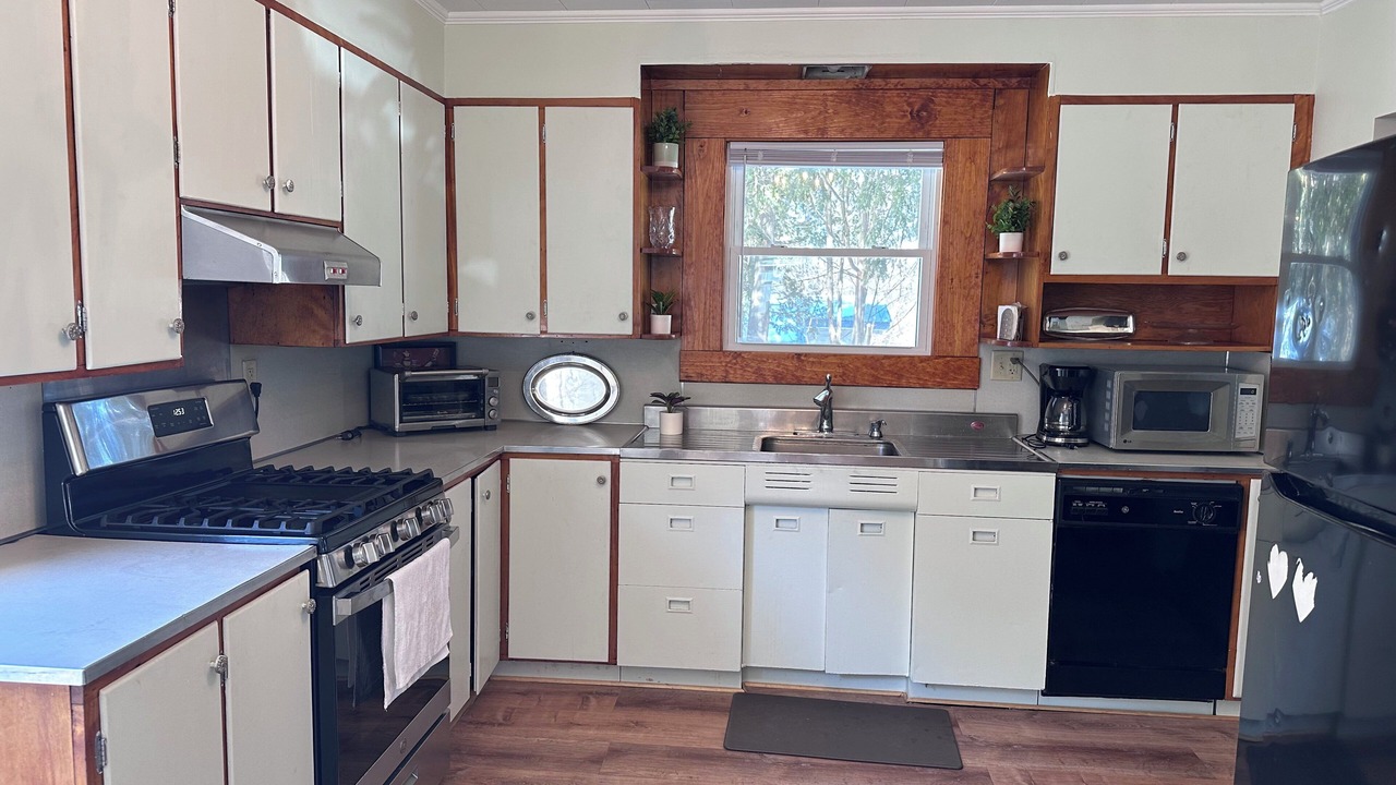 Photo of Kitchen in Lyndon Center