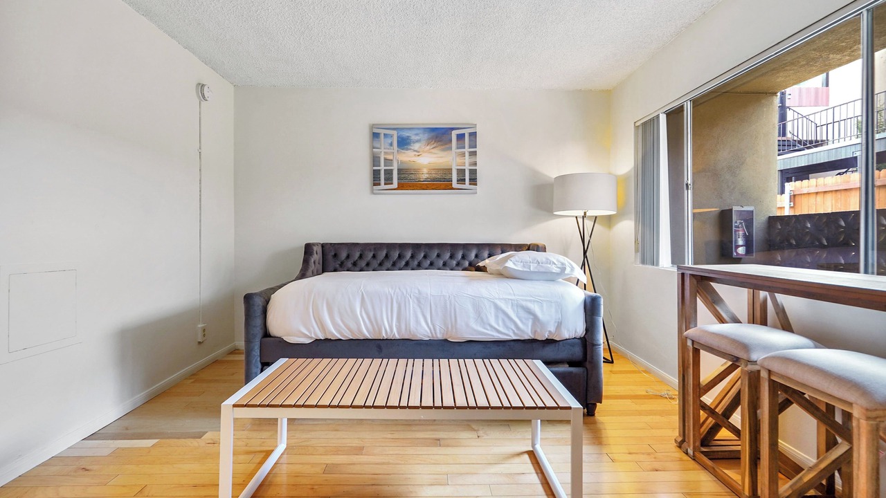 Photo of Bedroom in Mar Vista