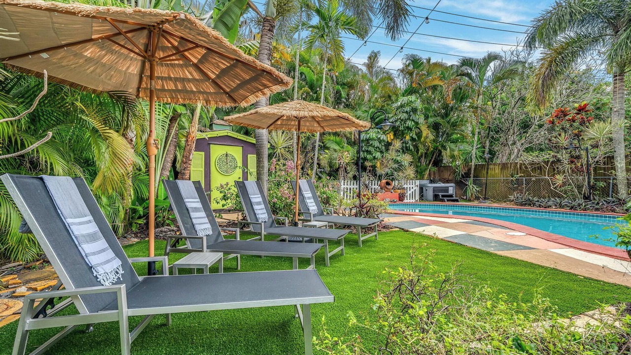 Photo of Others in Poinsettia Heights