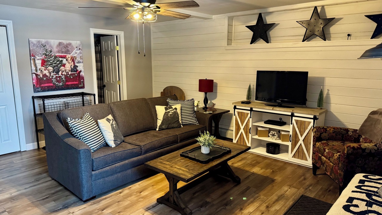 Photo of Livingroom in Great Valley