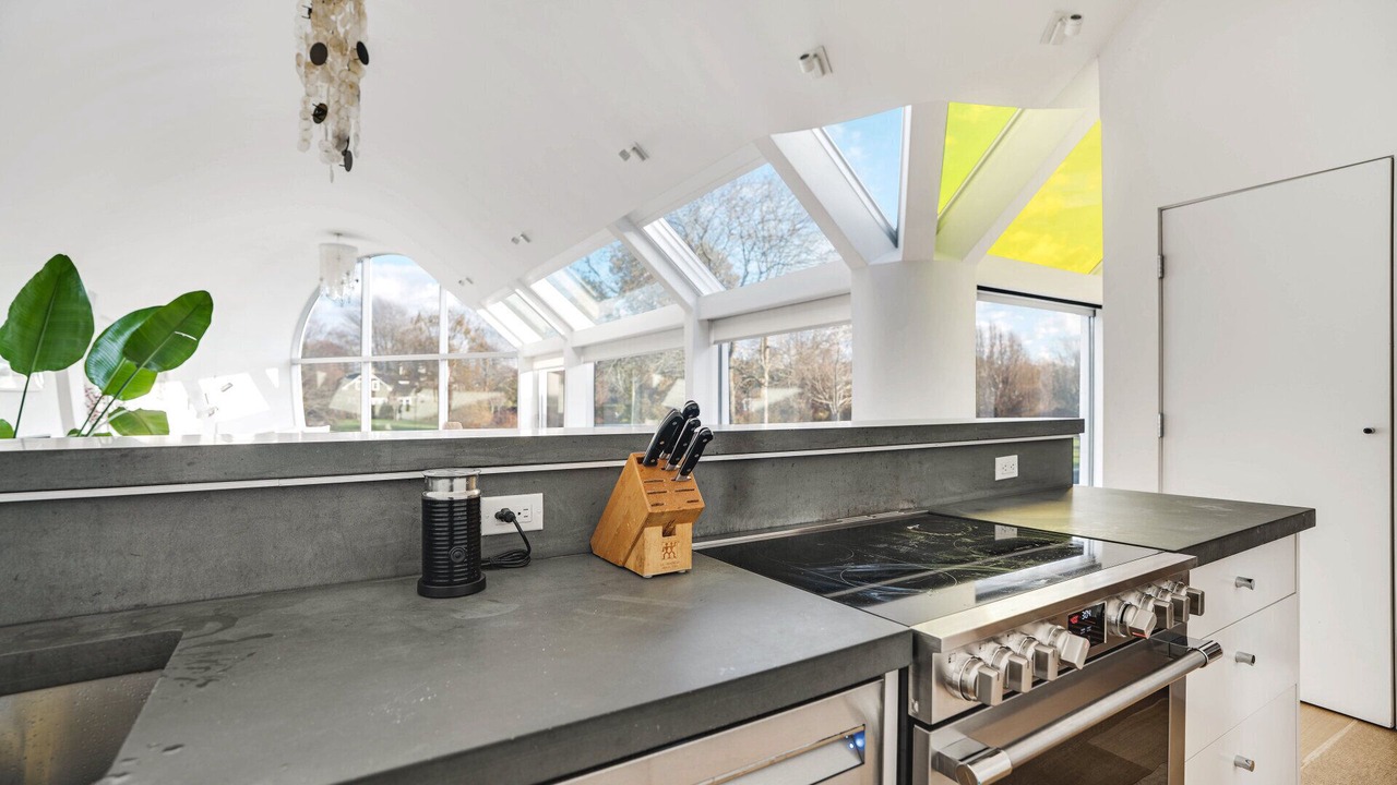 Photo of Kitchen in Village of Southampton