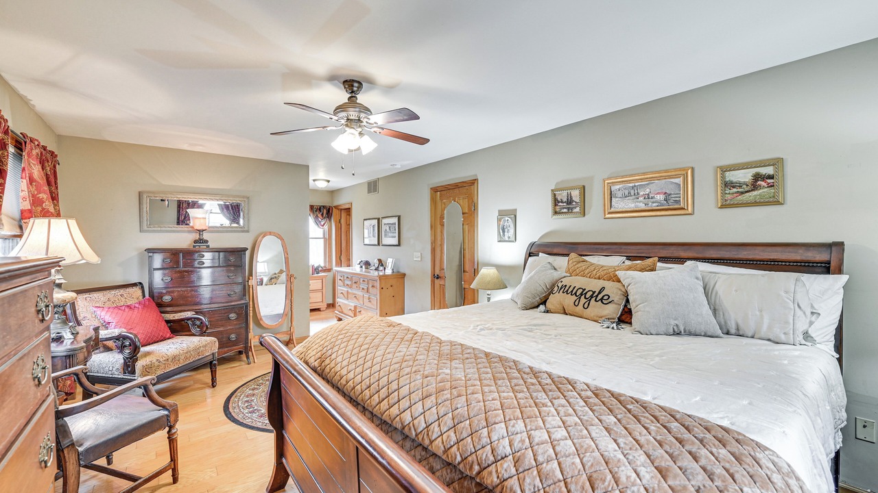 Photo of Bedroom in Fort Edward