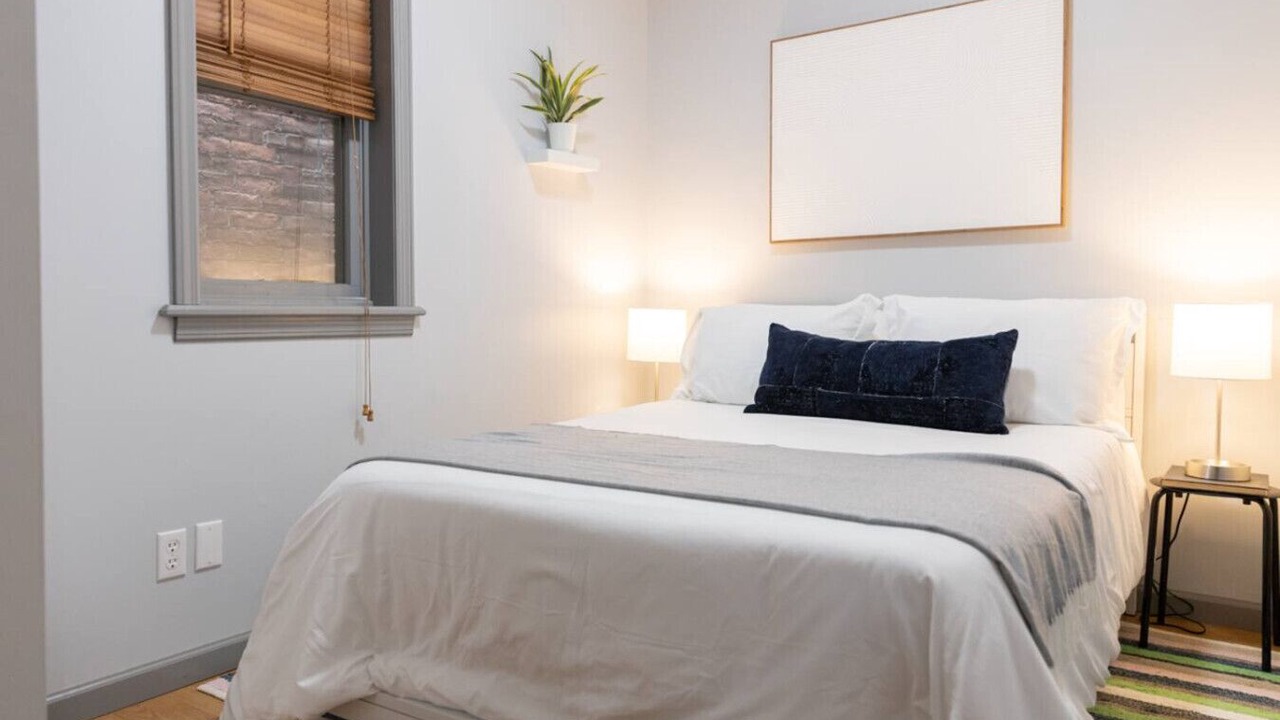 Photo of Bedroom in Troy
