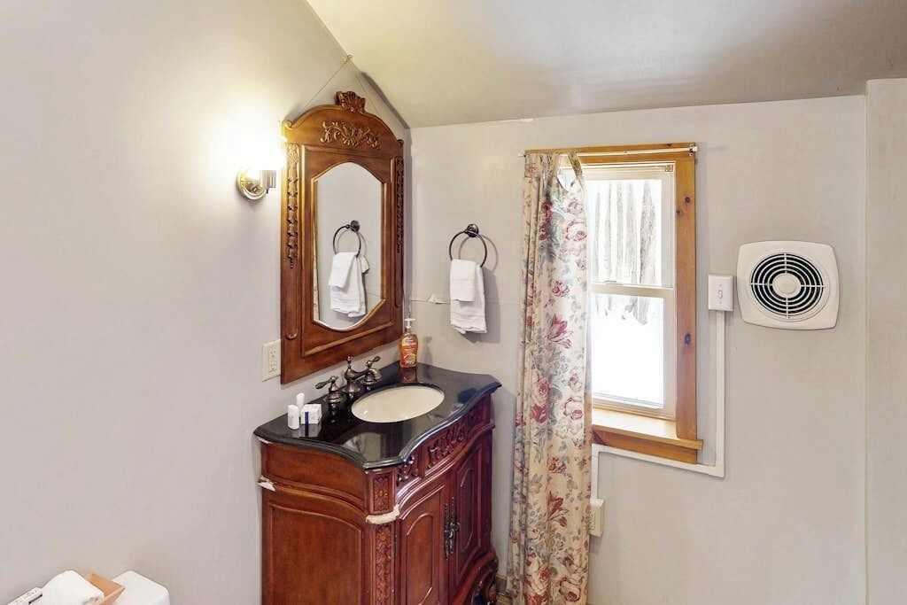 Photo of Bathroom in Londonderry