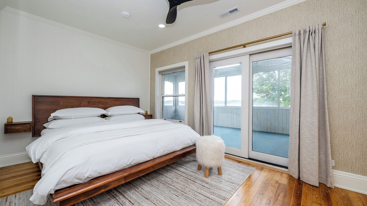 Photo of Bedroom in Paw Paw Lake