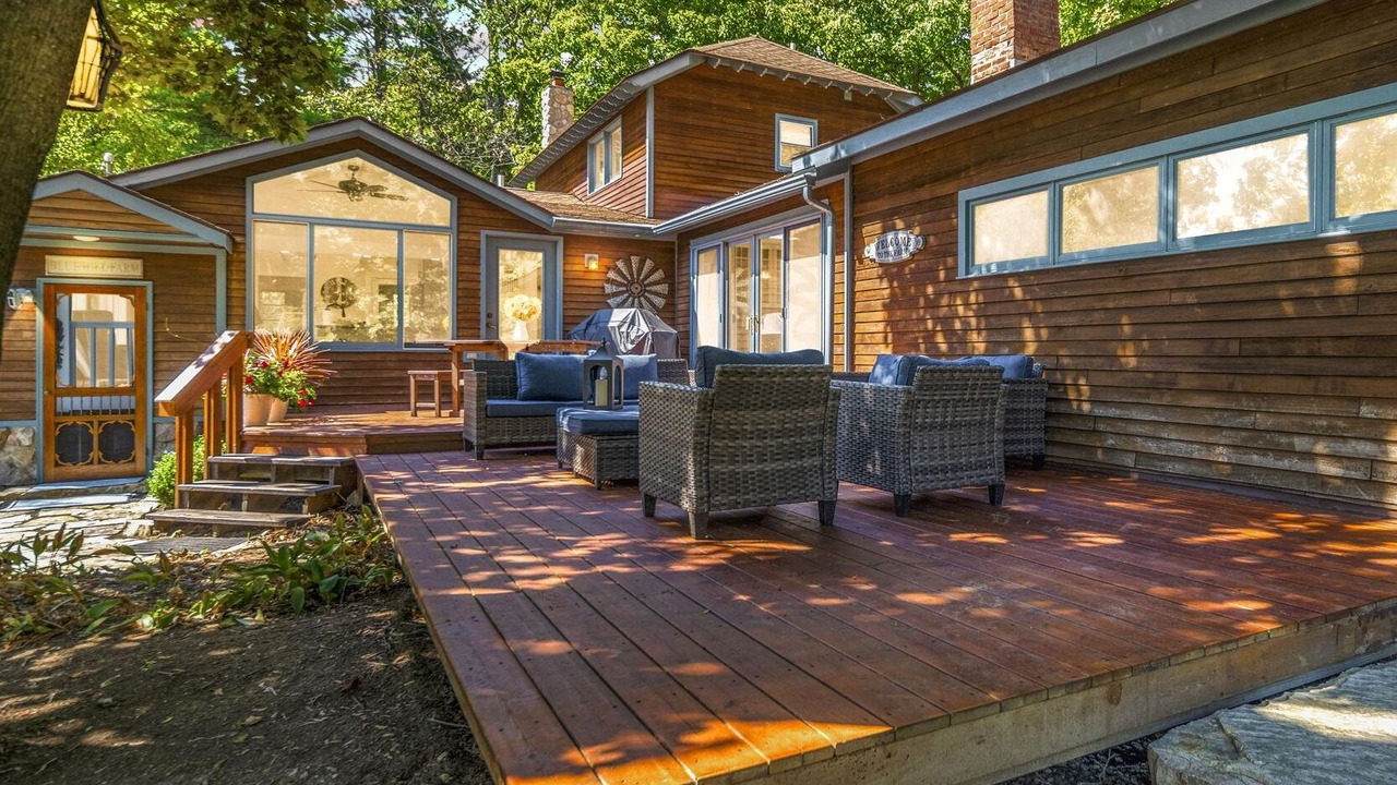 Photo of Patio Balcony in Bolton Landing