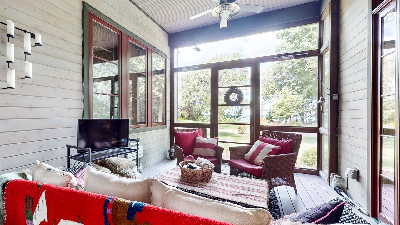 Photo of Livingroom in Lake Michigan Beach