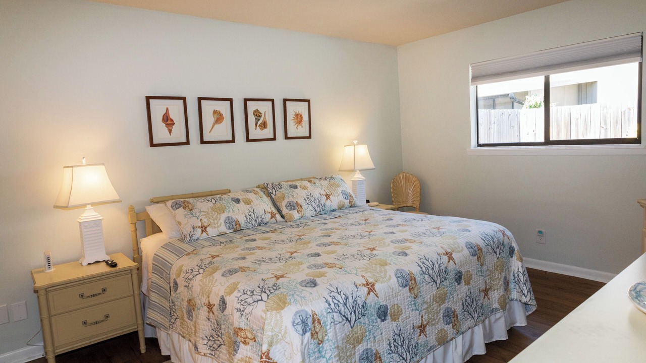 Photo of Bedroom in Miramar Beach