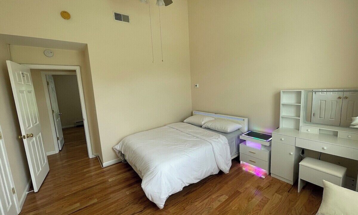 Photo of Bedroom in Middletown