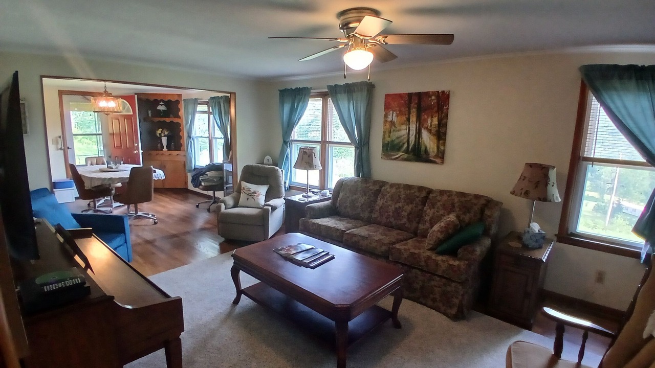 Photo of Livingroom in Ouaquaga