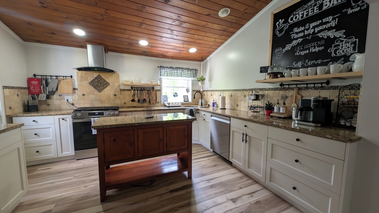 Photo of Kitchen in Queensbury