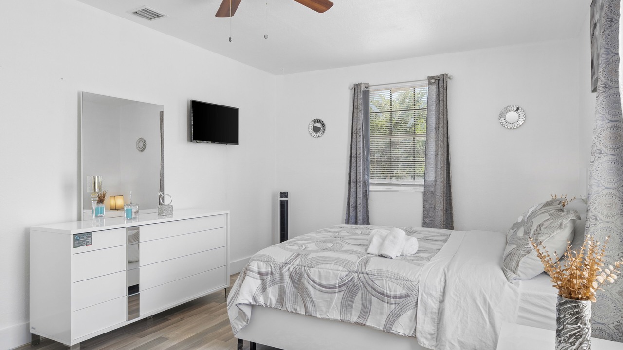 Photo of Bedroom in Central Fort Lauderdale